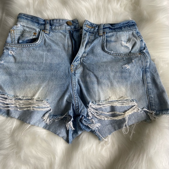 ZARA SHORTS FOR SALE SIZE US 4 - Picture 1 of 3